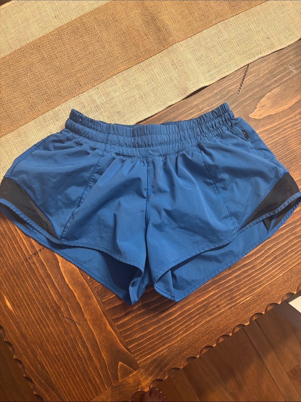 lululemon athletica blue low rise hotty hots